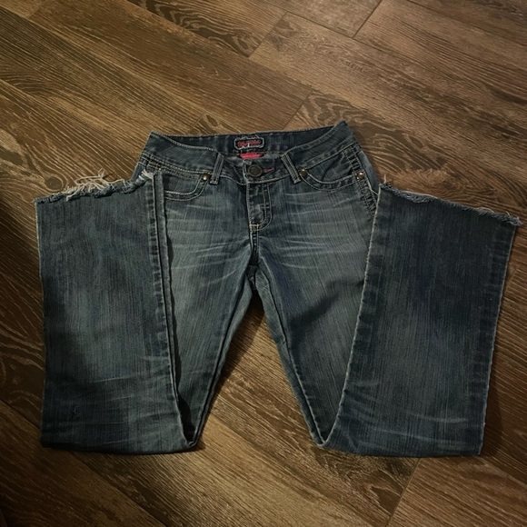 Women's Wrangler Leather Premium Patch Bootcut Jeans Size 3/4 x 30 (cut hem) - Picture 4 of 9